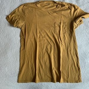 Everlane t shirt